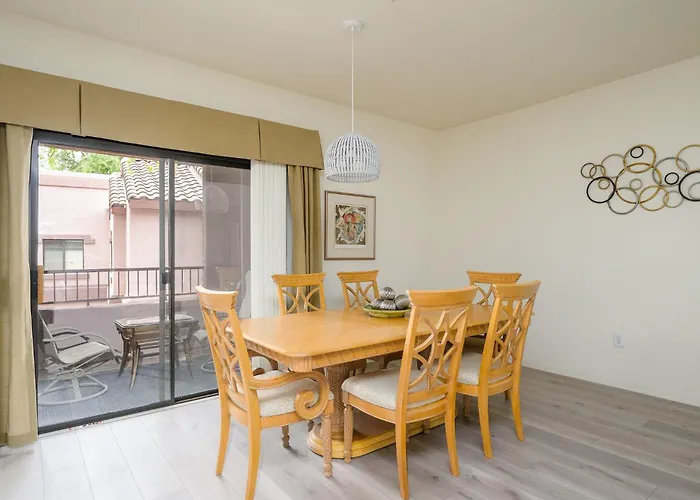 Del Sol Apartment